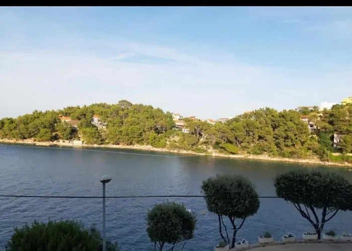 Bella 3 Apartman Sali